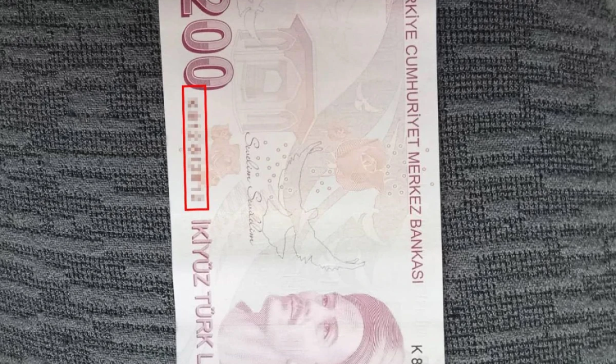 200 TL’lik Banknot Koleksiyon Dünyasını Hareketlendirdi: “100 Bin TL Verseler Vermem”