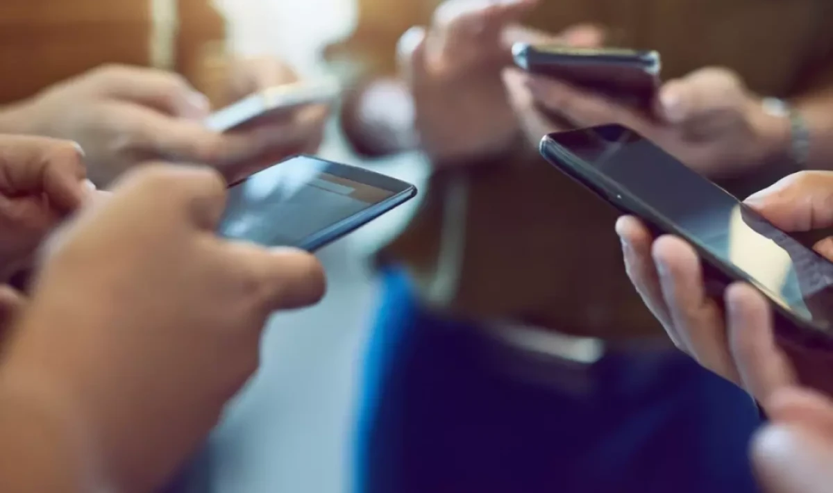 5G’ye Geçişte Büyük Değişim! 63 Milyon Kişi Telefonunu Yenilemek Zorunda Kalacak