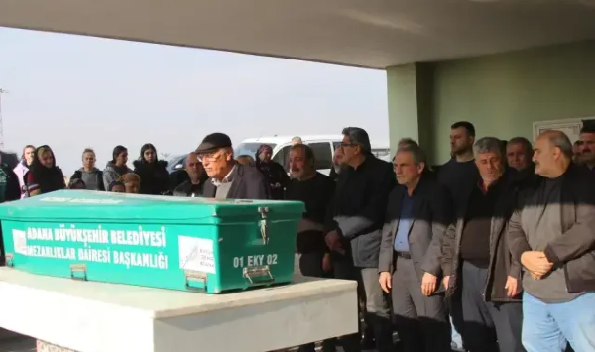 Adana’da Kahreden Cinayet: Babalarının Öldürdüğü İki Kardeş Toprağa Verildi