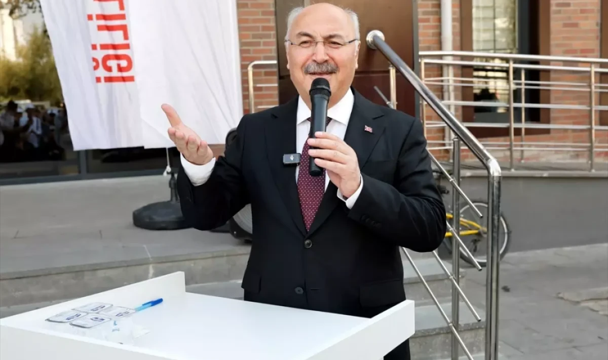 Adana’da Lise Öğrencilerine Sosyal Dönüşüm Projesi Kapsamında Uğurlama Töreni Yapıldı