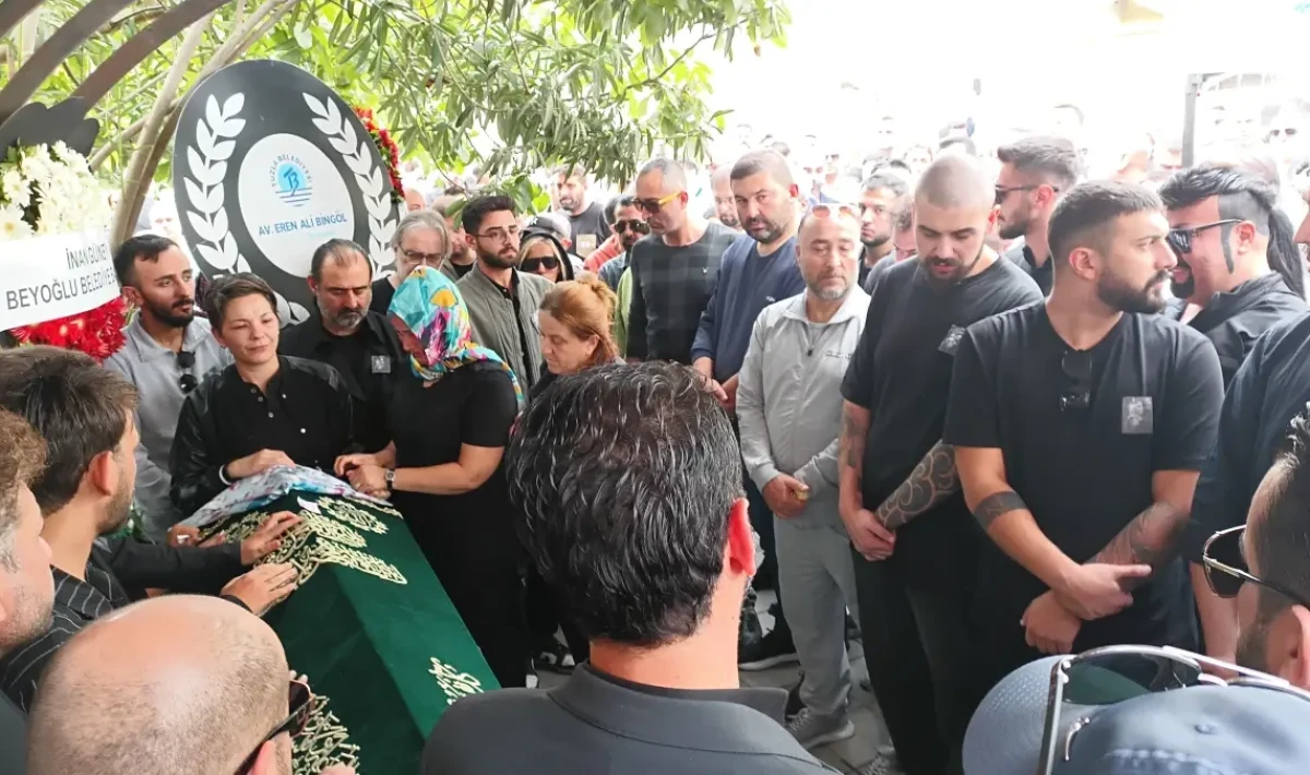 Arabesk müziğin güçlü sesi Güllü’ye son veda: Cenazede sanat dünyasının vefasızlığı dikkat çekti