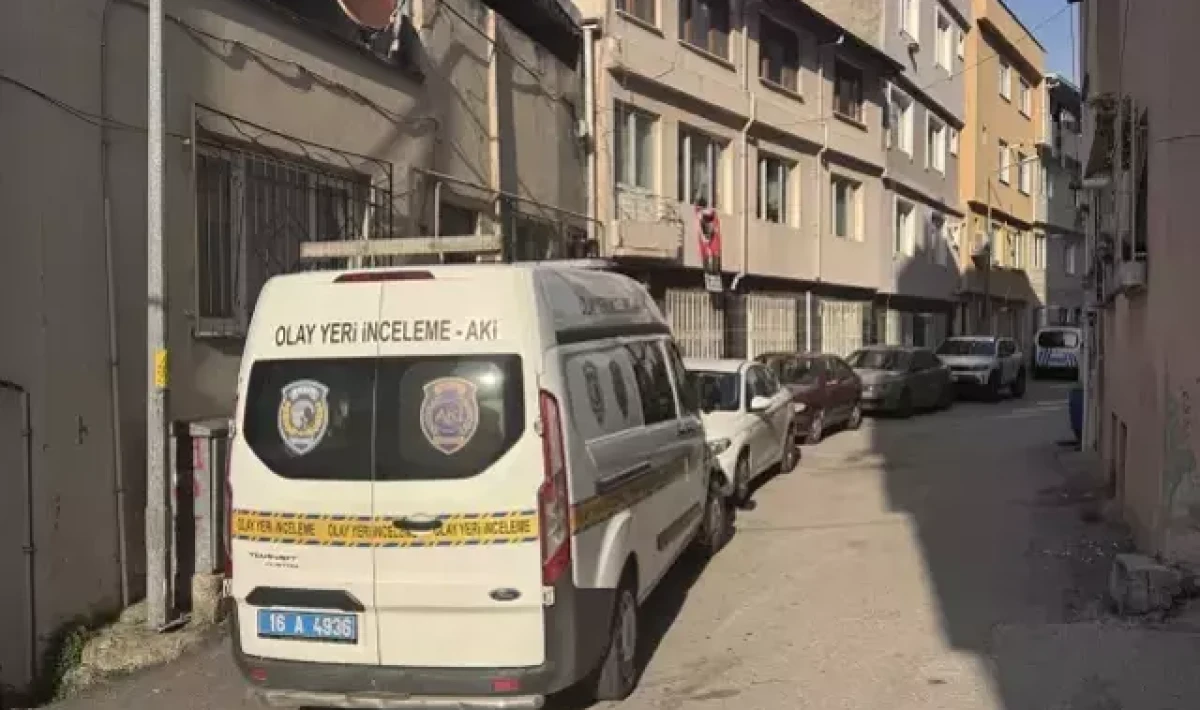 Bursa’da Bıçaklı Saldırı: Genç Kadın Hayatını Kaybetti