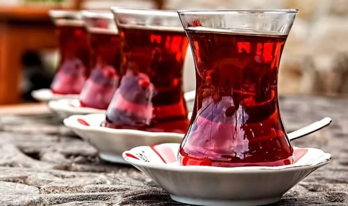 Çay tiryakilerine kötü haber: ÇAYKUR, üç ayda 3. kez zam yaptı