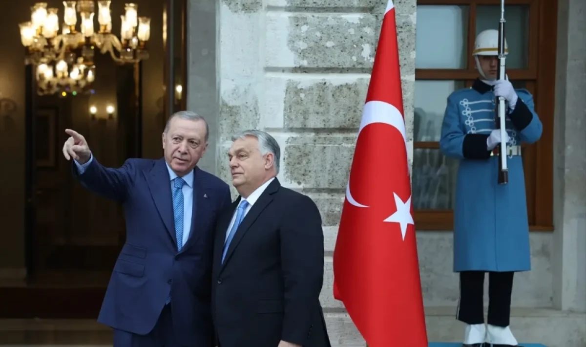 Cumhurbaşkanı Erdoğan, Macaristan Başbakanı Orban’ı Dolmabahçe’de Kabul Etti