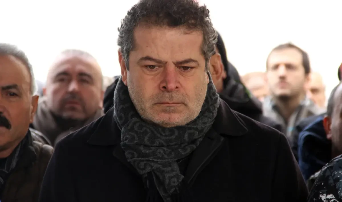 Cüneyt Özdemir’in annesi Hamiyet Özdemir son yolculuğuna uğurlandı