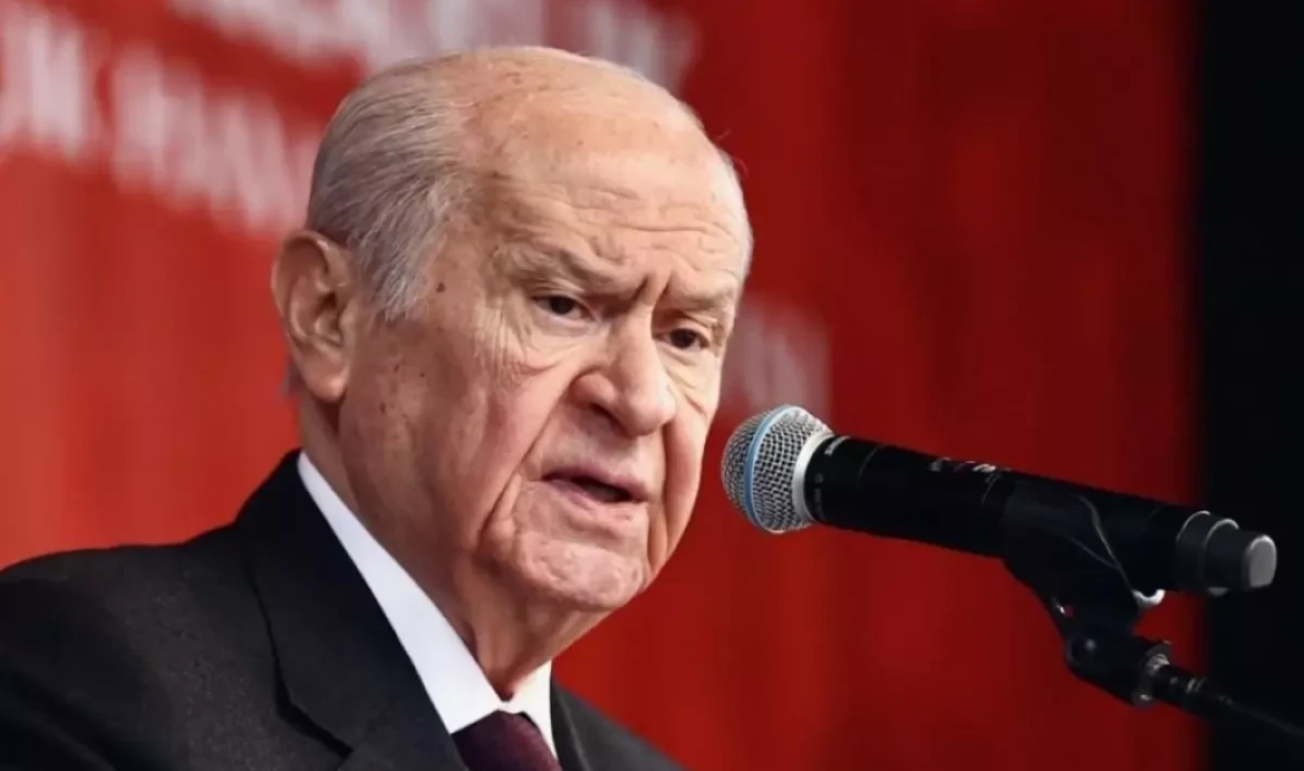 Devlet Bahçeli’nin Açıklamaları Gündemi Sarstı: “Küplere Bindirdi” Yorumu