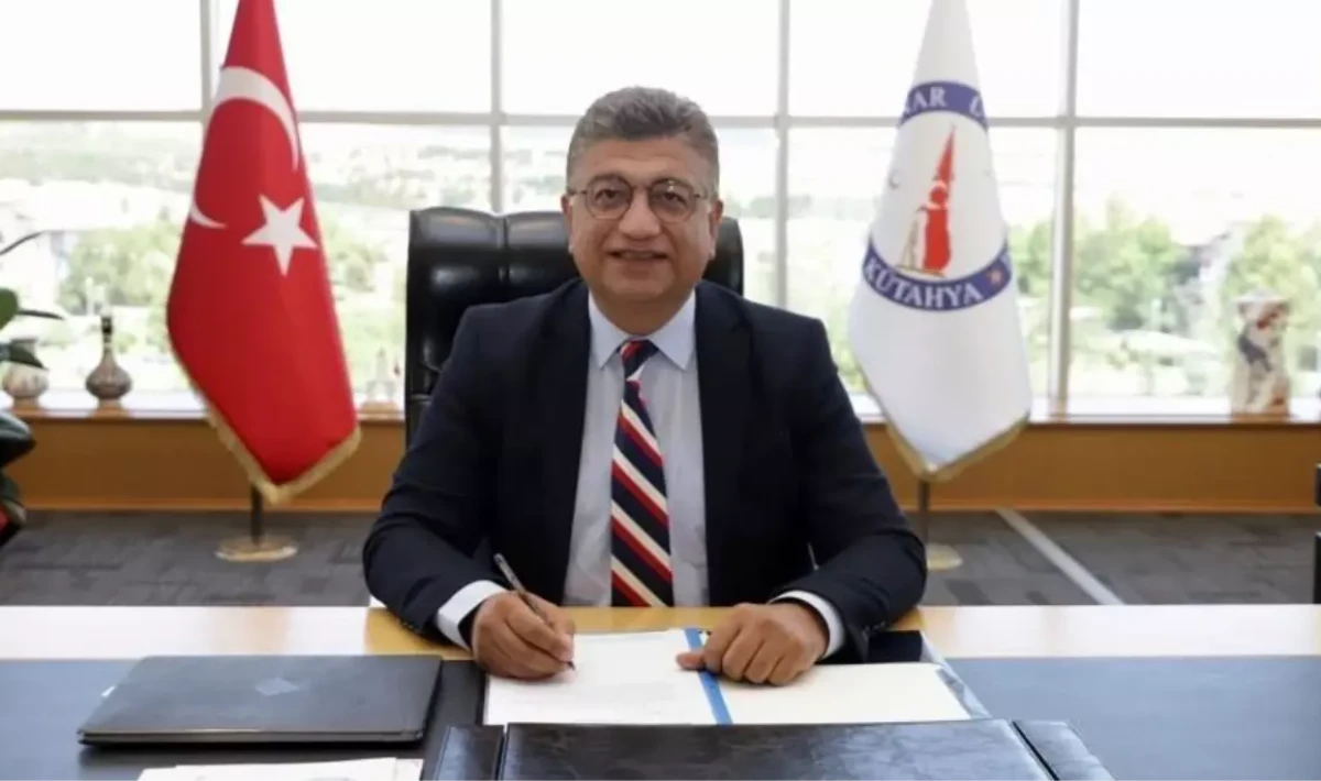 DPÜ Rektörü Kızıltoprak: “Türk Bayrağı, Bağımsızlık Mücadelesinin Kanla Yazılmış Destanıdır”