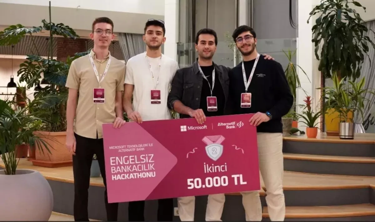 Düzce Üniversitesi Öğrencileri “Gerçek Zamanlı İşaret Dili Çevirmeni” Projesiyle İkincilik Ödülü Kazandı