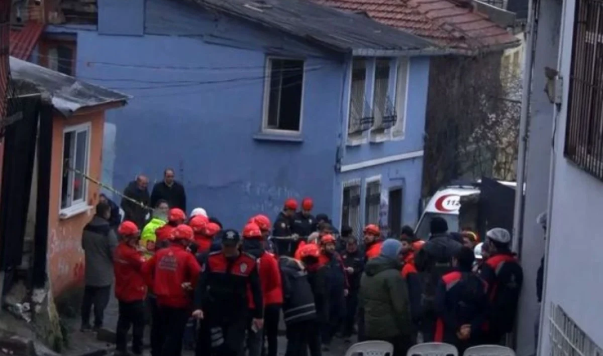 Fatih’te patlama: “Bomba sandık”