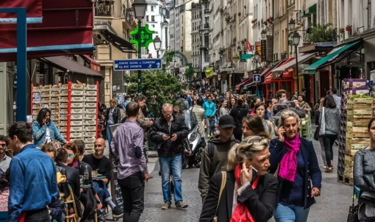 Fransa’da Tarihi Dönüm Noktası: İkinci Dünya Savaşı’ndan Bu Yana İlk Kez Ölümler Doğumları Geçti