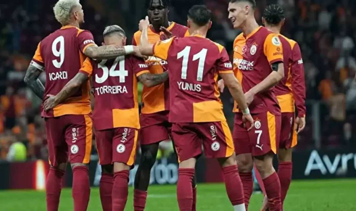 Galatasaray’ı Ocak Ayında Zorlu Fikstür Bekliyor: 4 Kulvarda 7 Maç