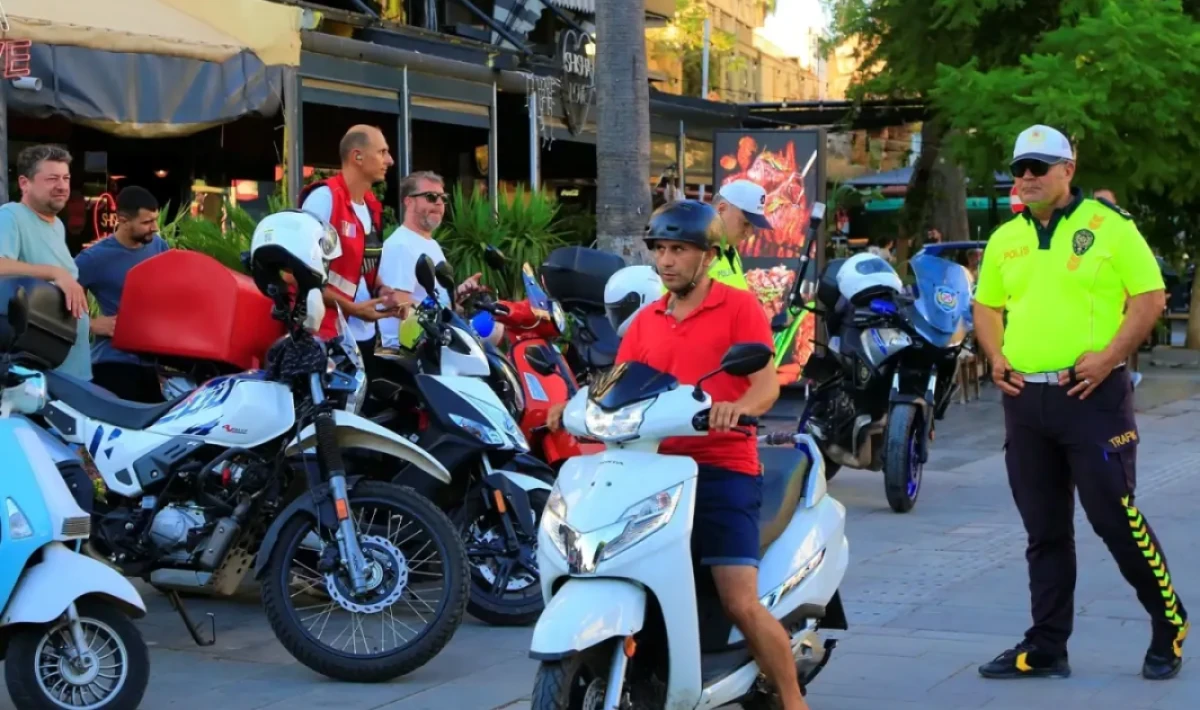 İstanbul Valiliği'nden motosikletler için yeni düzenleme: Kaldırım ve yaya yollarında park dönemi bitiyor