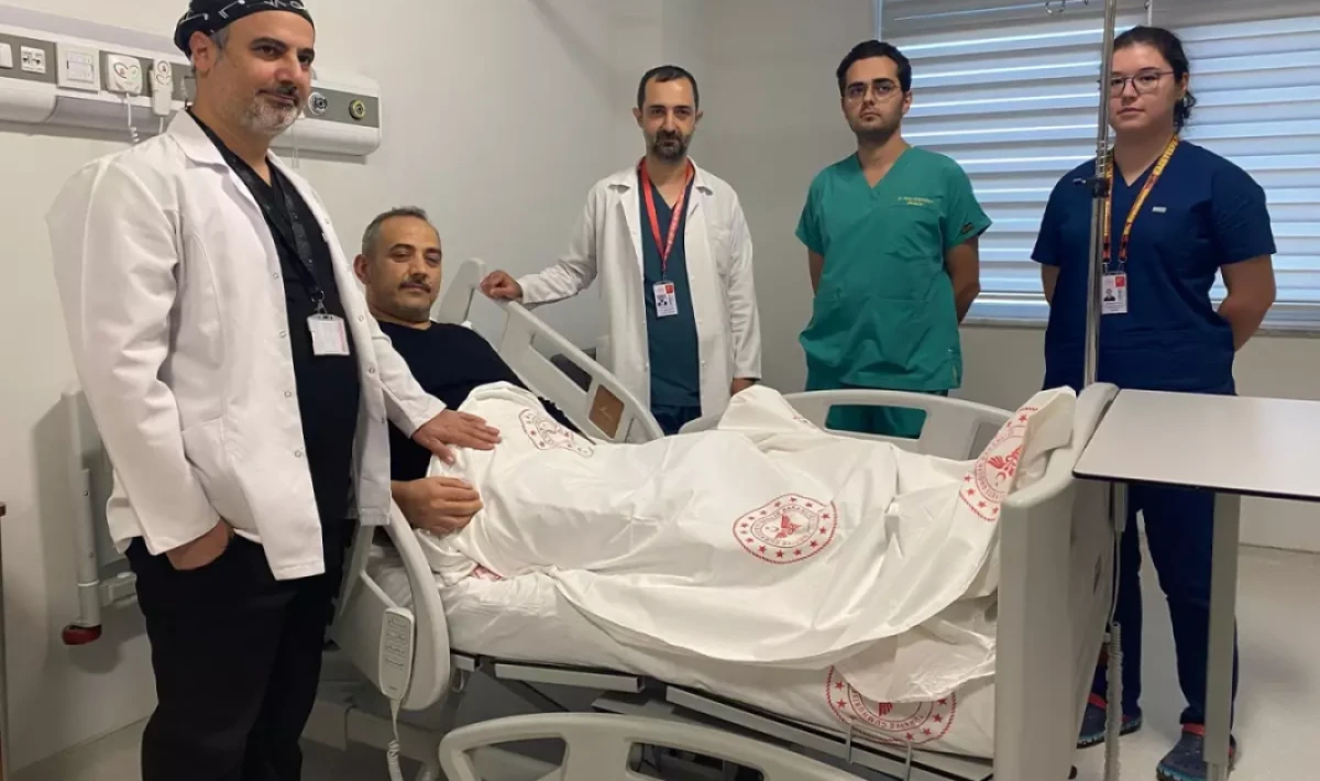 Midesindeki Şişkinliği Kilo Sandı, 7,5 Kilo Ağırlığında Dev Böbrek Kitlesi Çıktı