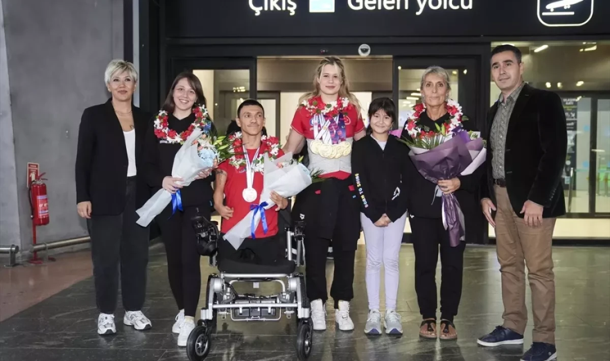 Milli Para Yüzücülerden Singapur’da Büyük Başarı