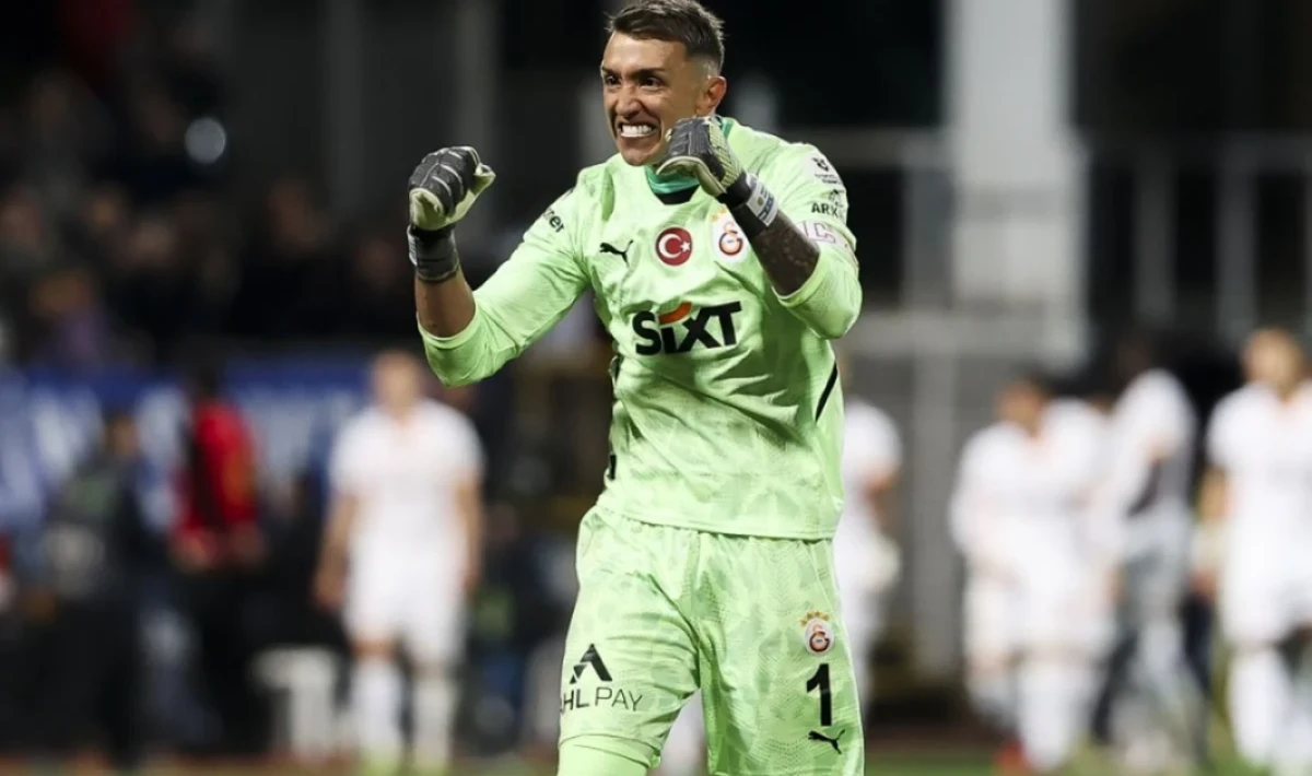 Muslera’dan Duygusal Veda Mesajı: “Türkiye’ye Geri Döneceğim”