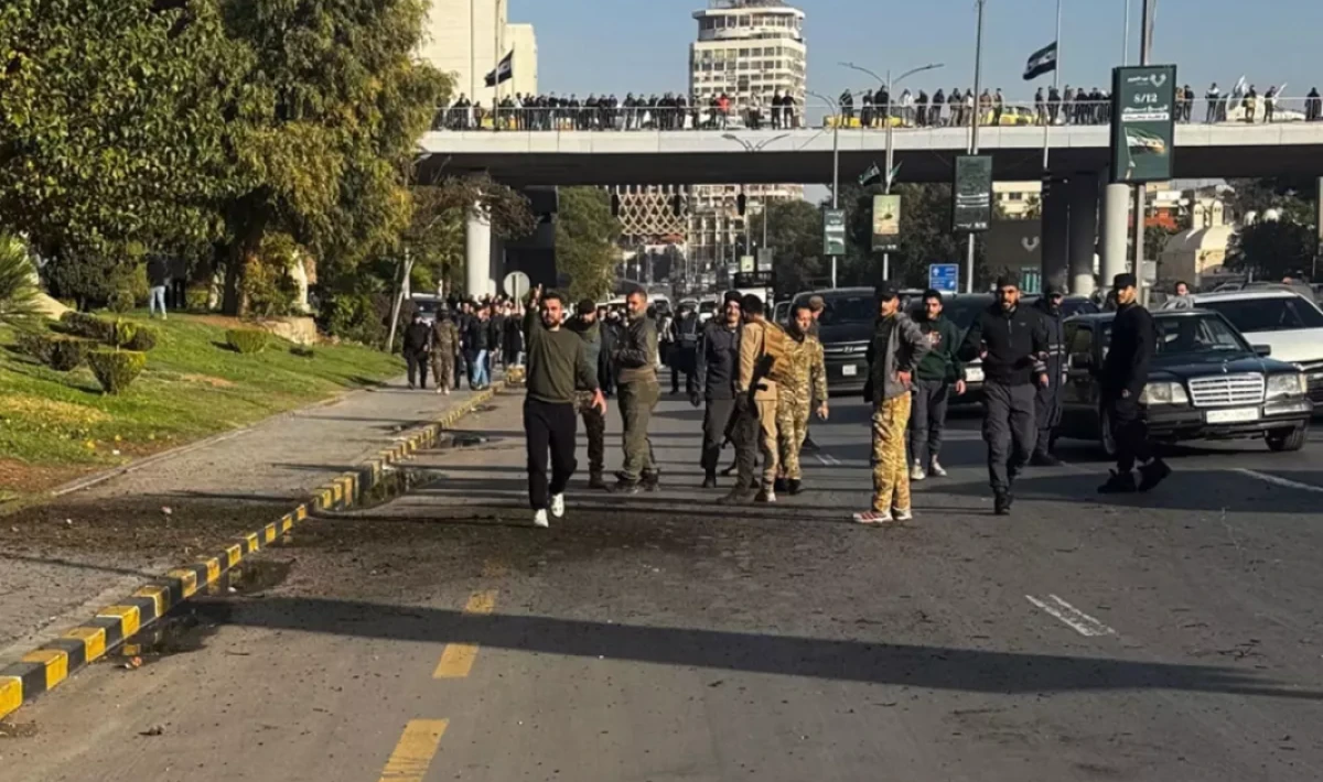 Şam’da Kutlama Sırasında Patlama: Four Seasons Oteli Önünde “Ses Bombası” İddiası