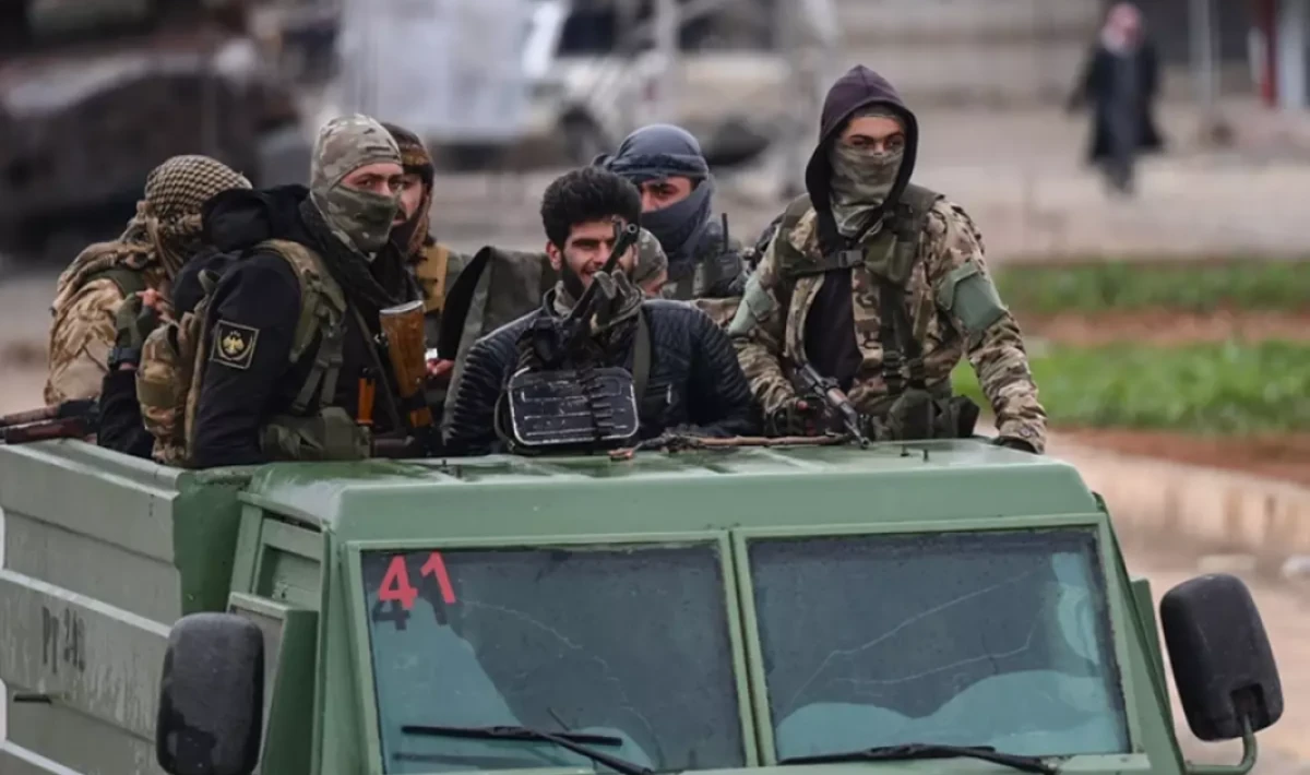 Suriye ordusu operasyonu genişletti: Siviller için uyarı yapıldı, Tabka çevresinde şiddetli çatışmalar sürüyor