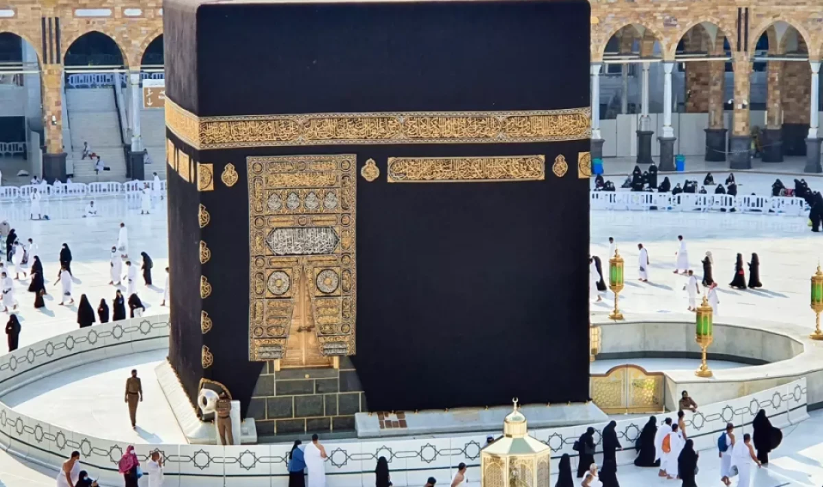 Suudi Arabistan’dan Kabe ve Mescid-i Nebevi’de Fotoğraf ve Video Yasağı