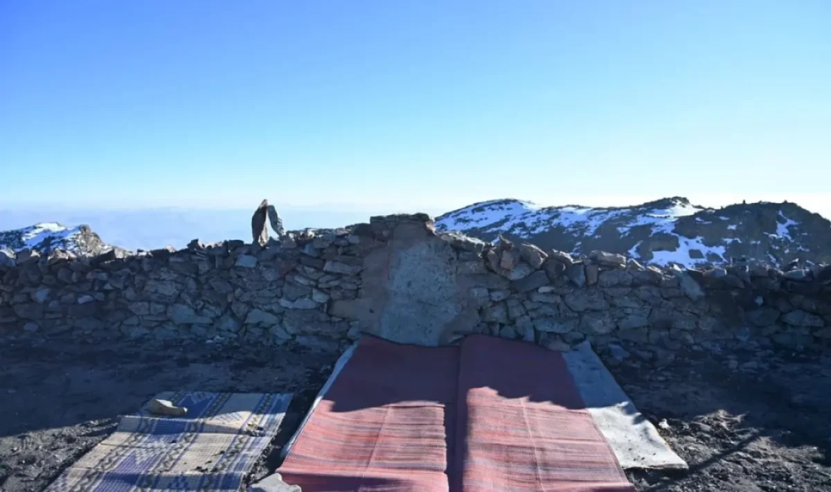 Yanan Kırklar Mescidi’nin Yerine Yenisi Yapılacak