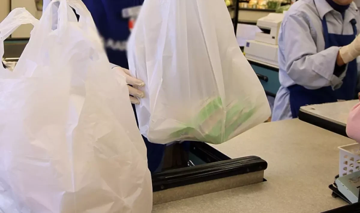 Zincir Marketlere Plastik Poşet Uyarısı: Tüketiciye Seçim Hakkı Tanınmalı